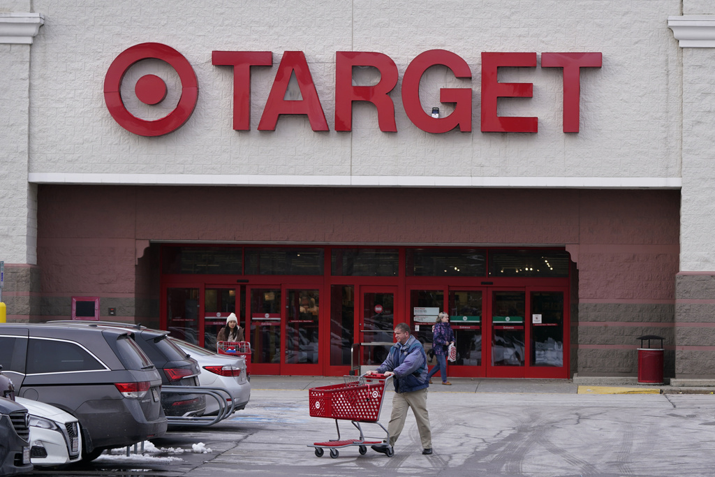 Mother irate over store security after daughter filmed at Target
