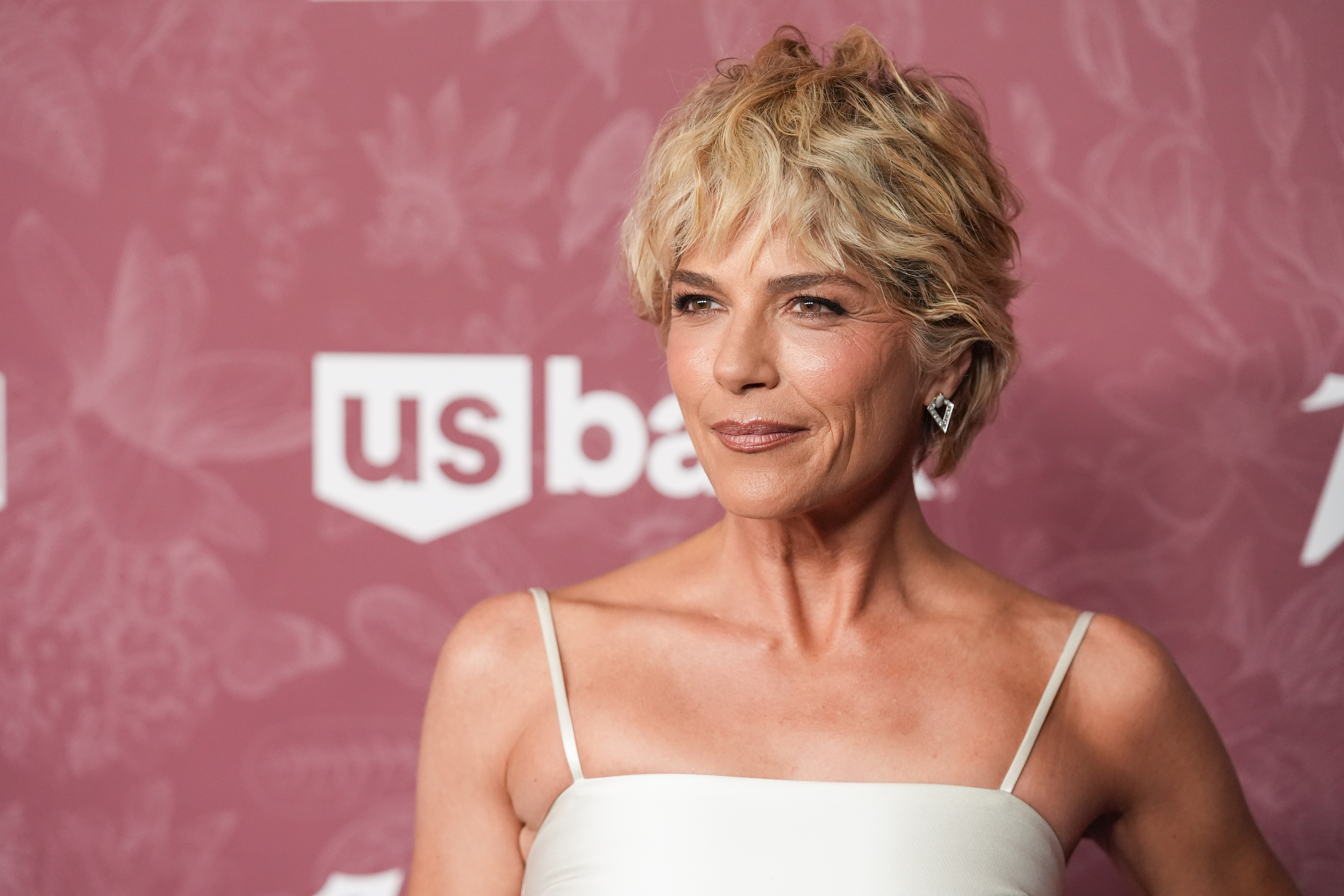 Actress Selma Blair taken into custody by police responding to physically abusive passenger on plane