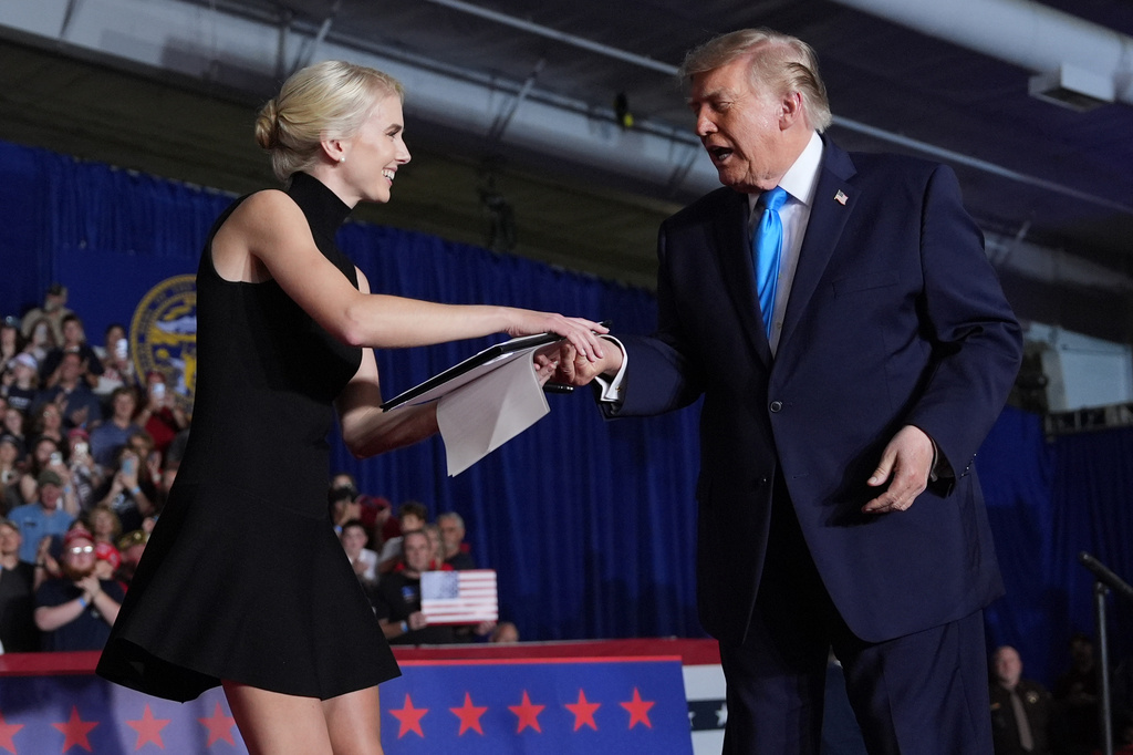 Trump uses Nebraska midterm rally to announce diesel fuel relief