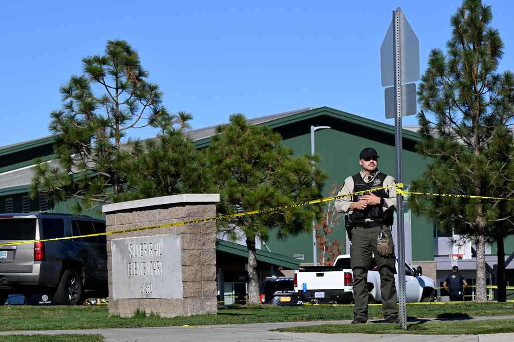 Teen shooter kills 4 at Oregon elementary school before being shot by a witness