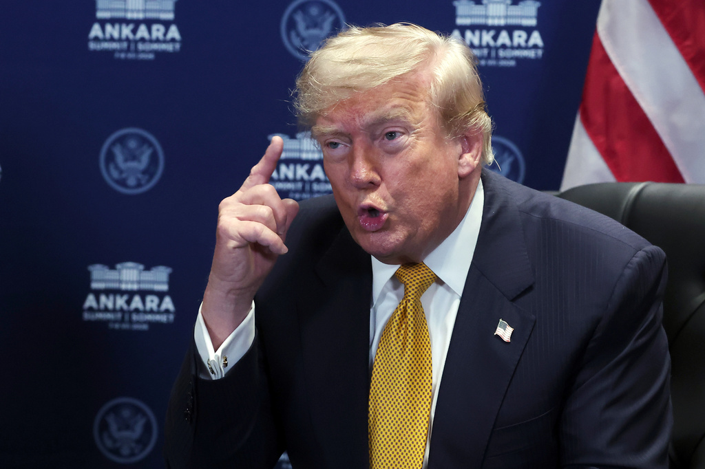 Trump says the U.S. will give license to Ukraine to produce Patriot defense systems
