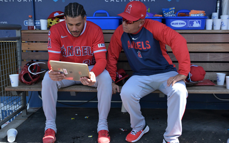 MLB restricts dugout iPad use to prevent use of AI to make decisions