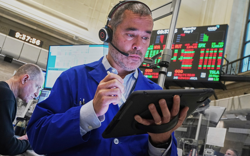 Wall Street mixed, oil prices jump as Trump calls Iran's response to peace deal 'unacceptable'
