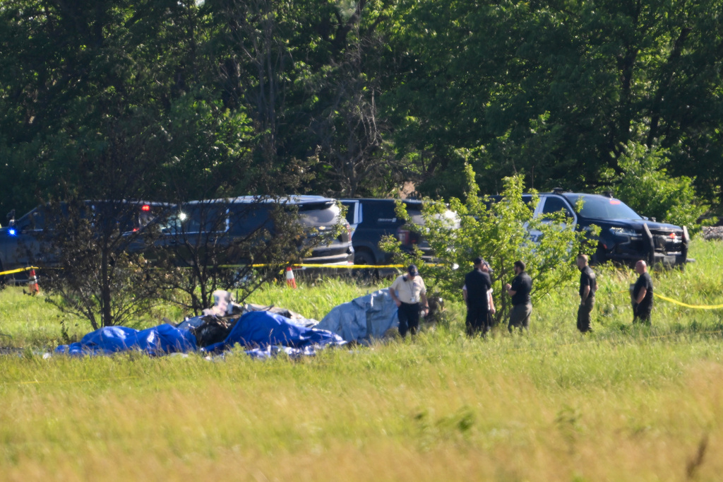 Investigation underway into tragic Missouri plane crash that kills 12