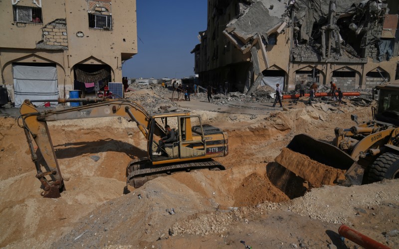 Hamas reaffirms commitment to ceasefire as delays in returning bodies fray nerves