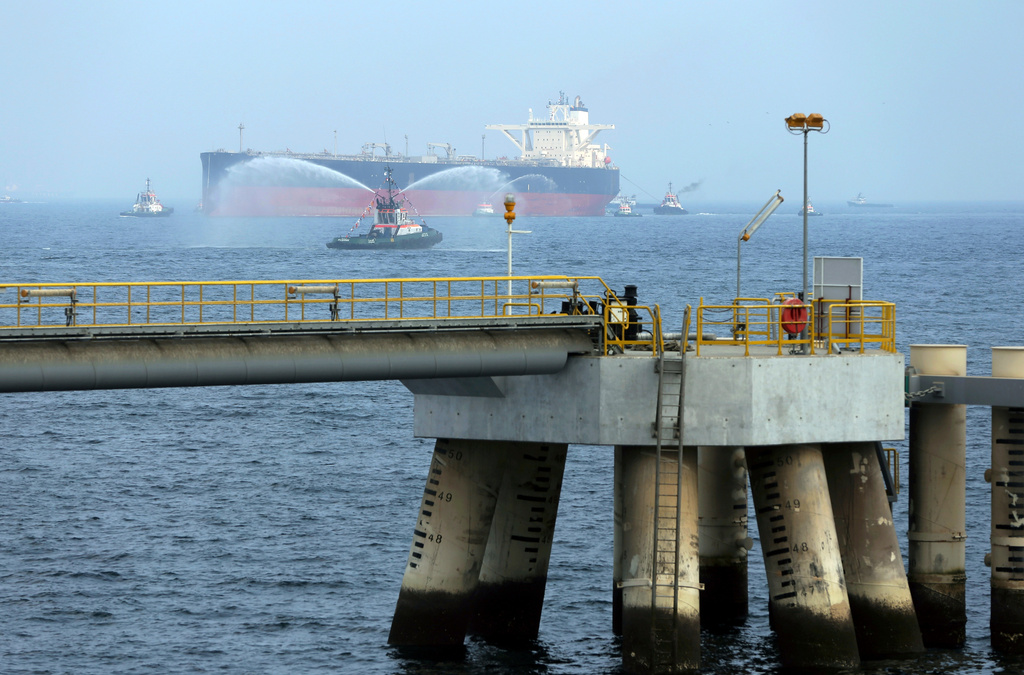 Mideast oil producers step up plans to bypass the Strait of Hormuz