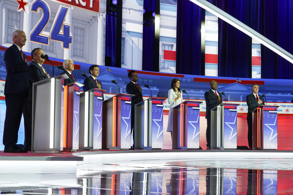 Shouldn't journalists favor debates?