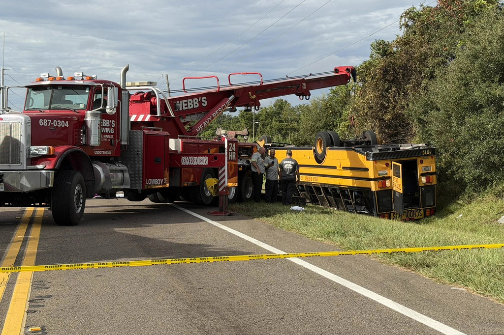 Florida school bus crash kills 2, including a student