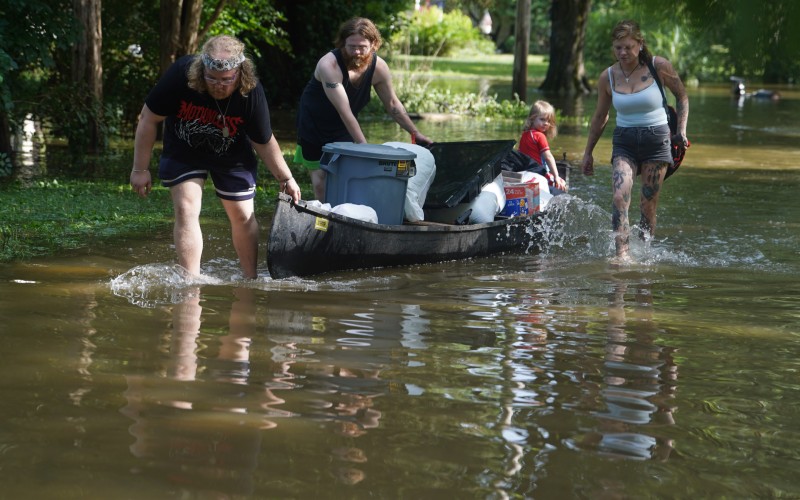 Ministries and churches rush to respond to tragic Indiana flooding