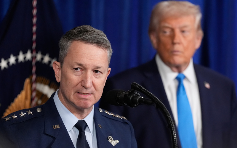 Five Republicans join Democrats to pass Senate resolution limiting Trump's war powers