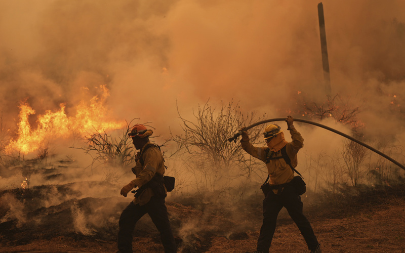 Pastor says many in his congregation lost everything in Colorado fires