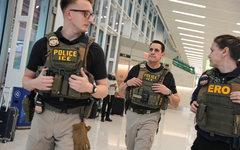 ICE officers make their way to airports to help at TSA checkpoints