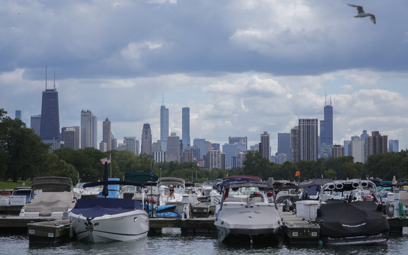 Easley blasts Chicago, Illinois leaders' silence after lakefront murder