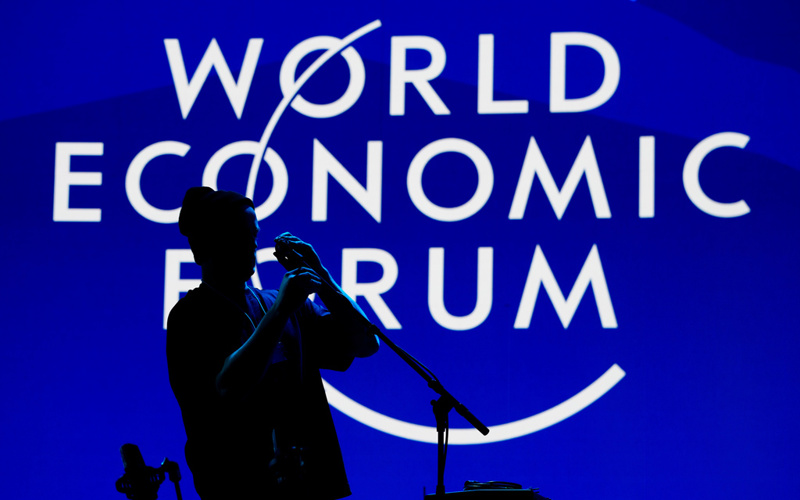 Trump set to loom large at Davos meeting