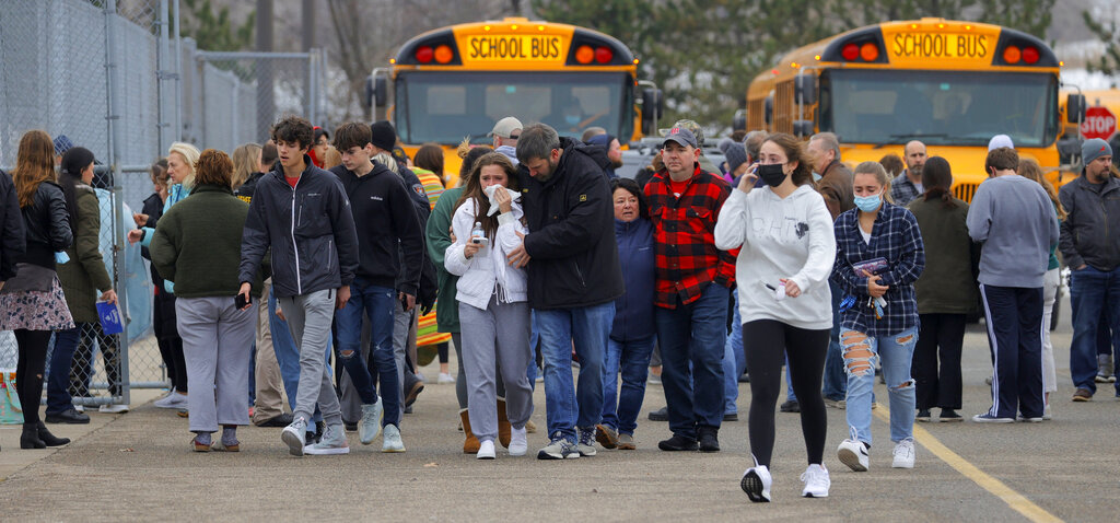 Police praised for response to school shooting scene