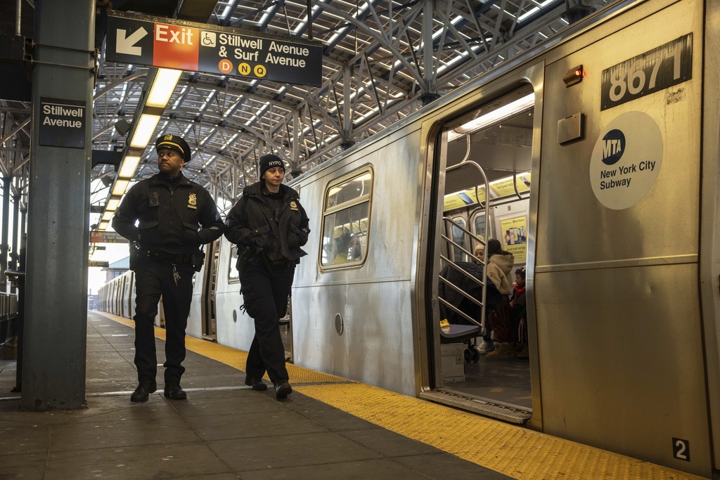 Suspect in New York subway push charged with attempted murder