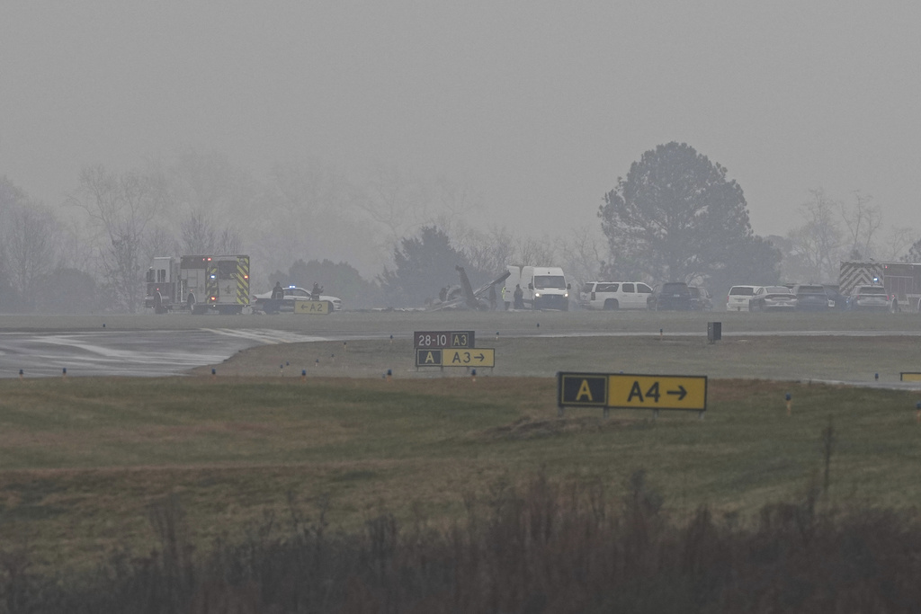Multiple deaths reported in North Carolina business jet crash