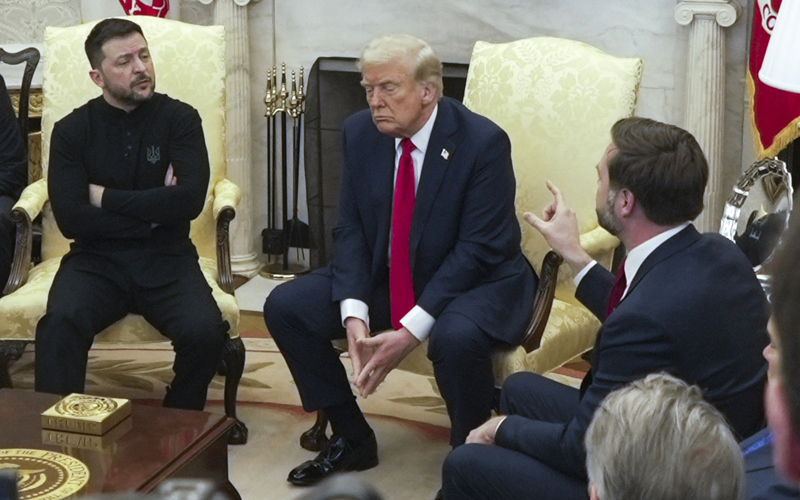 Ahead of Zelenskyy meeting, Trump shows signs he might not be ready to send Kyiv Tomahawk missiles