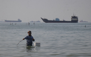 Analyst sees small silver lining as Tehran uses Hormuz as leverage