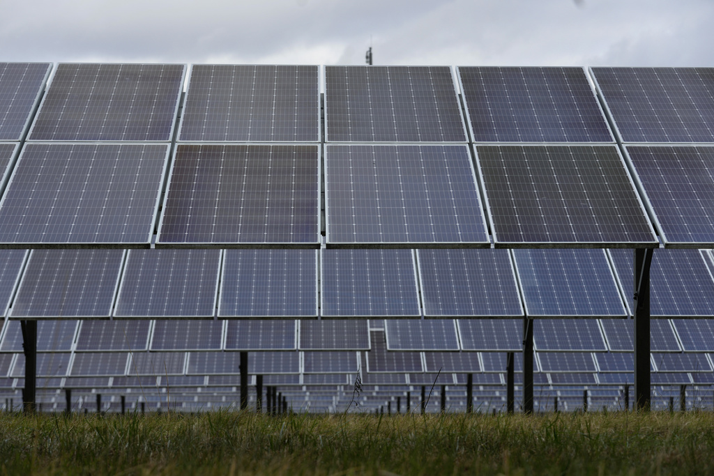 CAM Solar accused of misleading customers with industry 'traps'