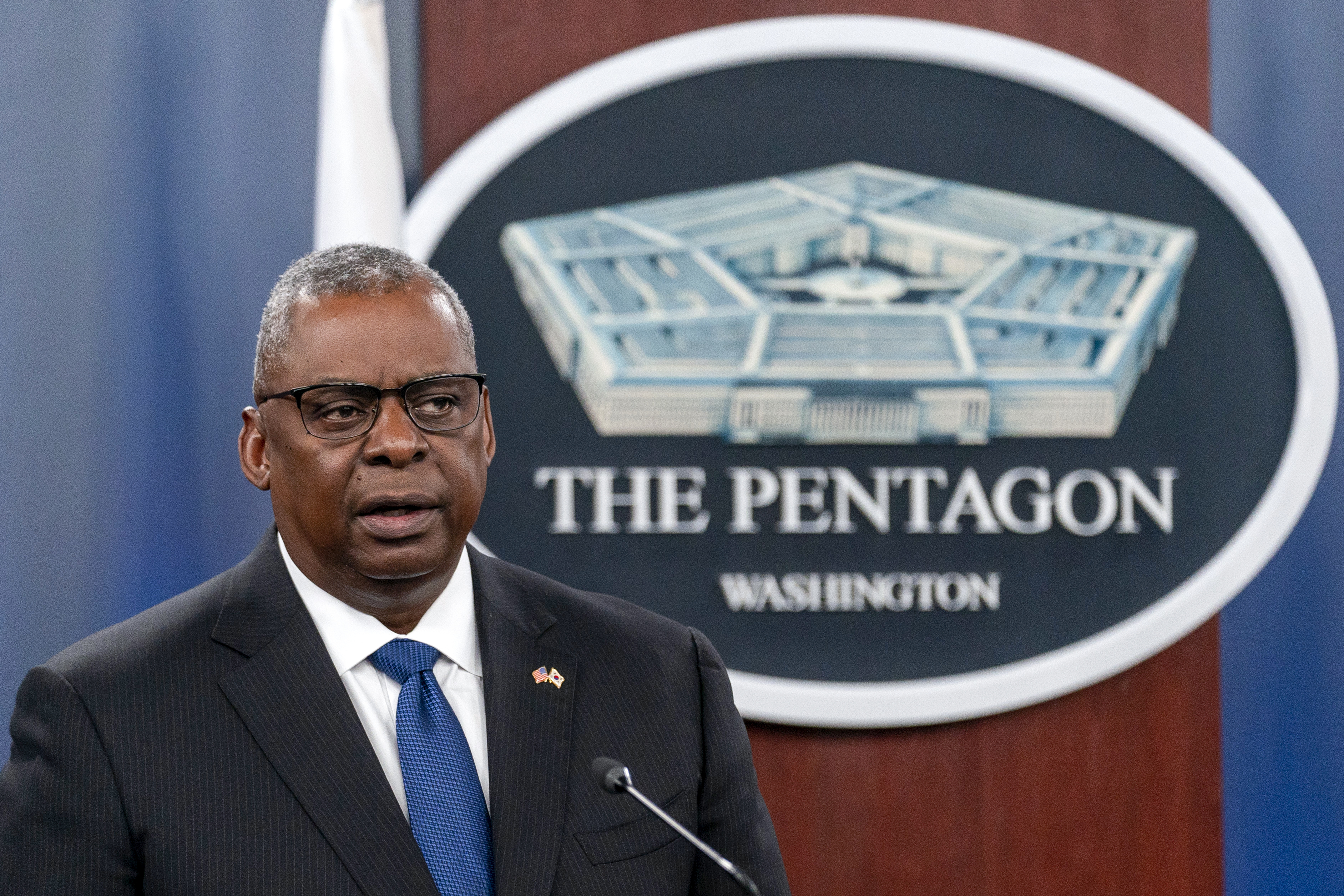 Pentagon shocked all with drag show ban but will Austin raise white flag?