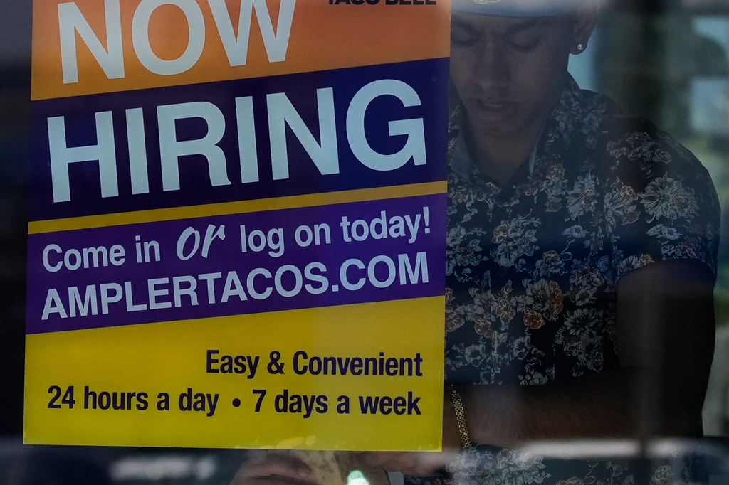 Big jump in job openings points to confidence in economy