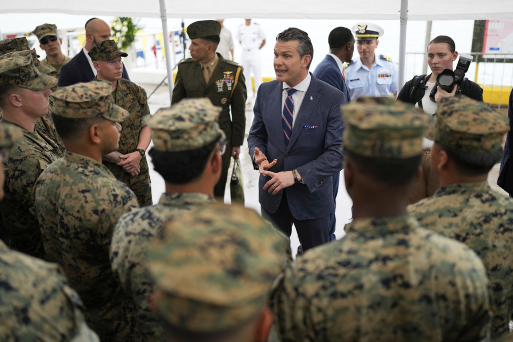 Lippold agrees 'self-licking ice cream cone' could stand to slim down