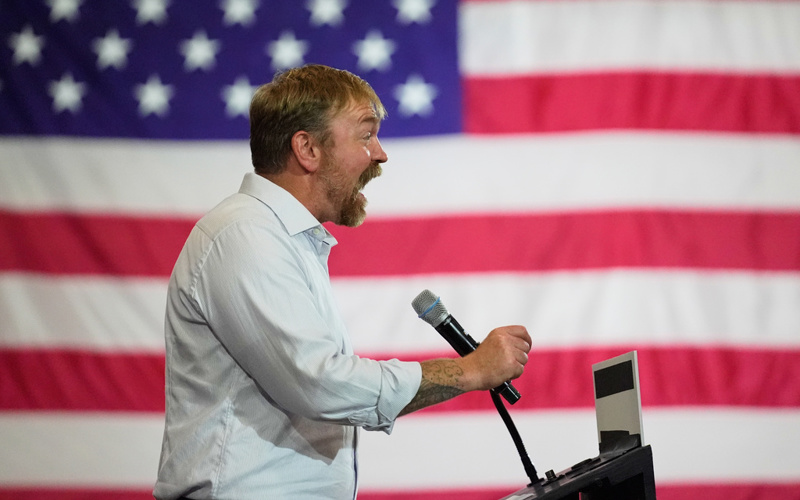 Sen. Bernie Sanders joins Democrats in calling for Platner to drop Senate bid