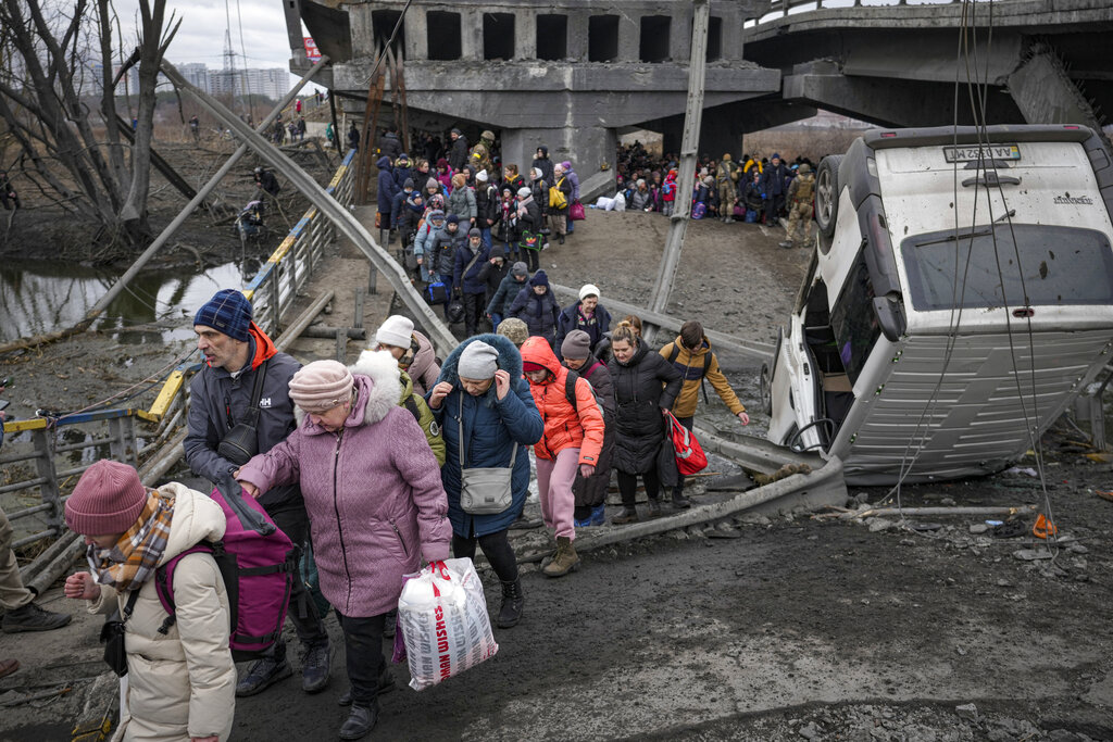 Ukrainian pastor and flock ministering in midst of battle