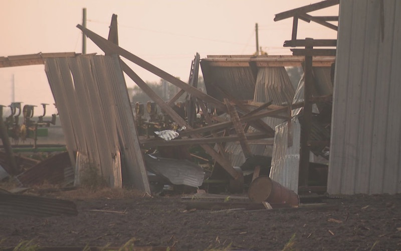 Tornadoes in Texas and Mississippi kill 2 and injure 6 as severe weather system moves east