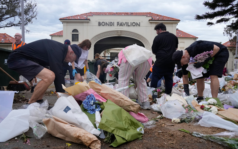 Australian lawmakers believe more gun controls will help fight antisemitism