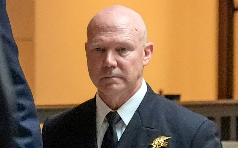 Admiral says there was no 'kill them all' order in attack on drug boat