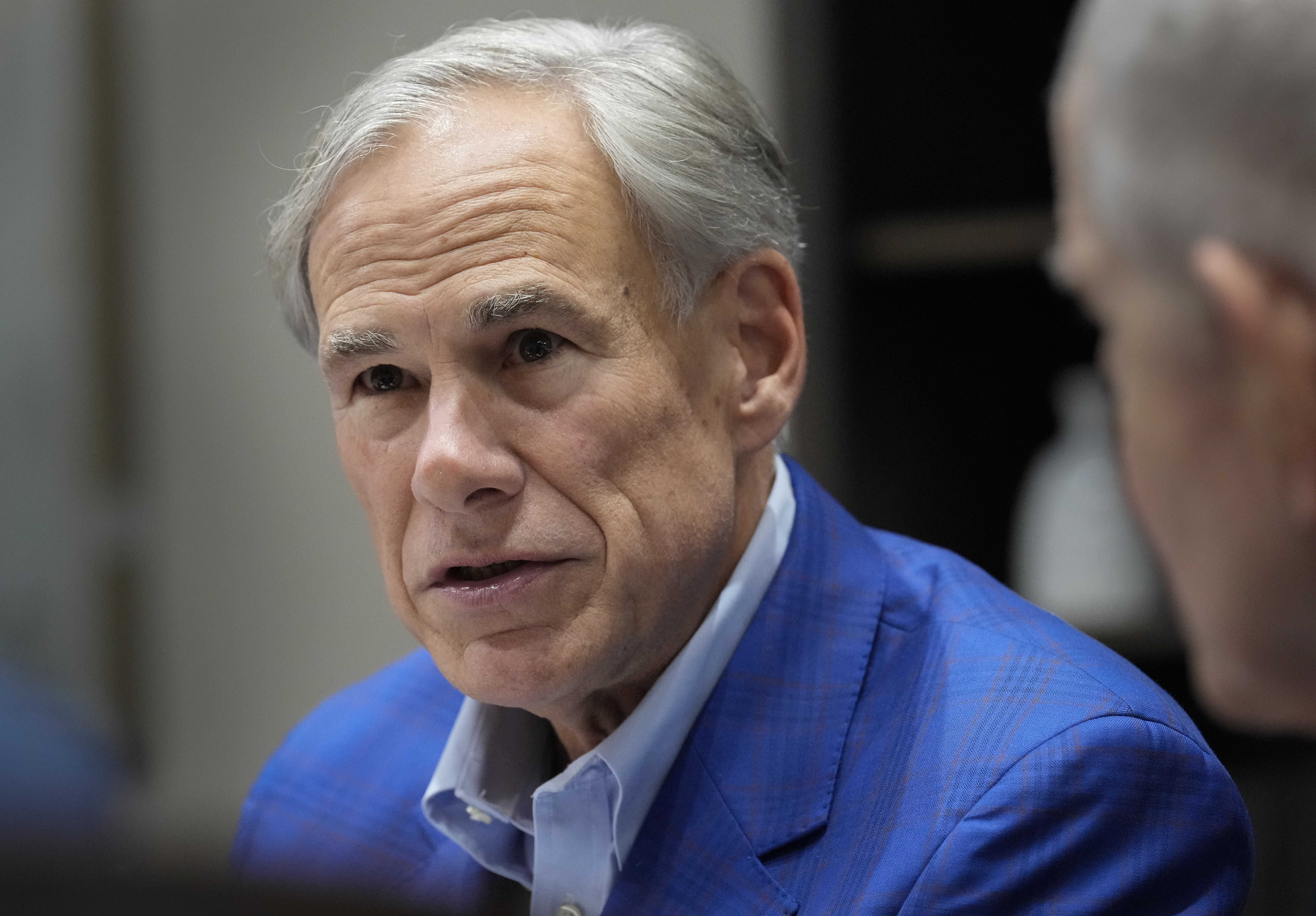 Abbott turns up heat on data centers over water-use reporting