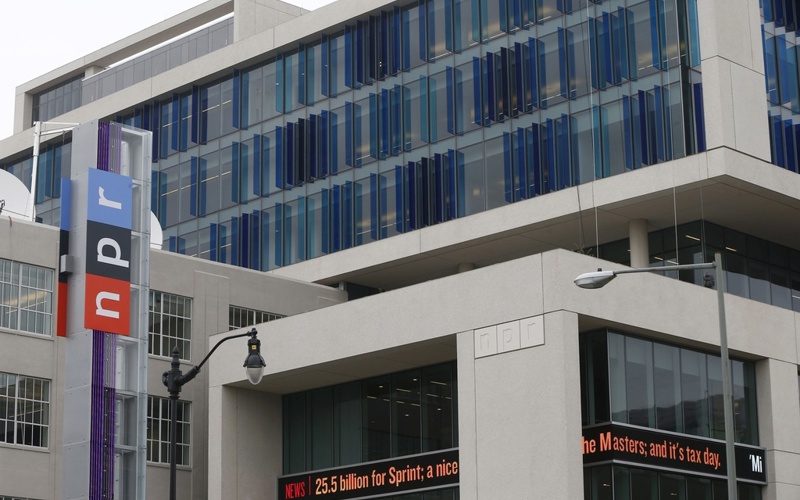 Journalists Can Promote 'Sedition' When It's 'ICE Resistance'