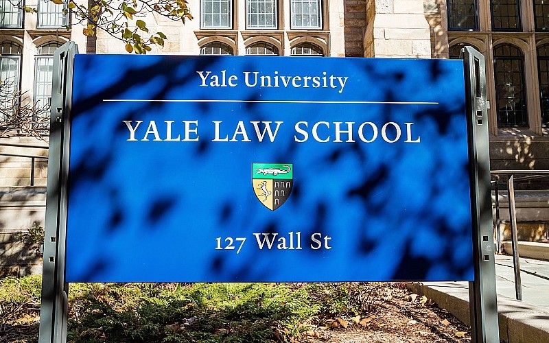 Millions in Middle East donations went unreported at Yale