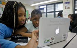 Students on laptop