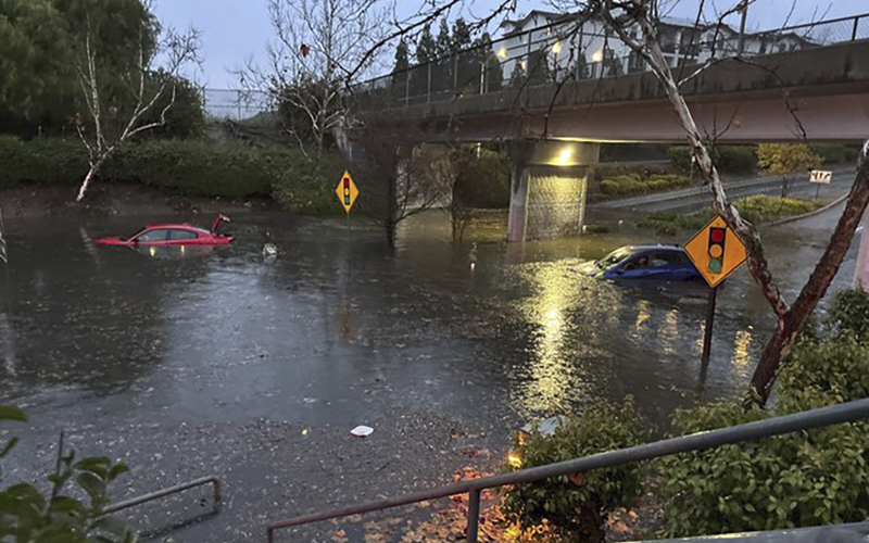 Storms across US bring heavy snow, dangerous ice and a tornado in California