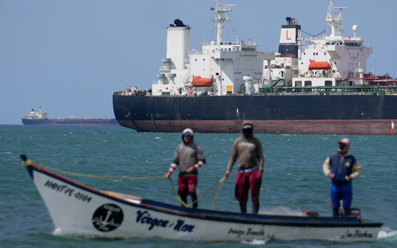 U.S. eases Venezuela oil sanctions as Trump seeks to boost world oil supply