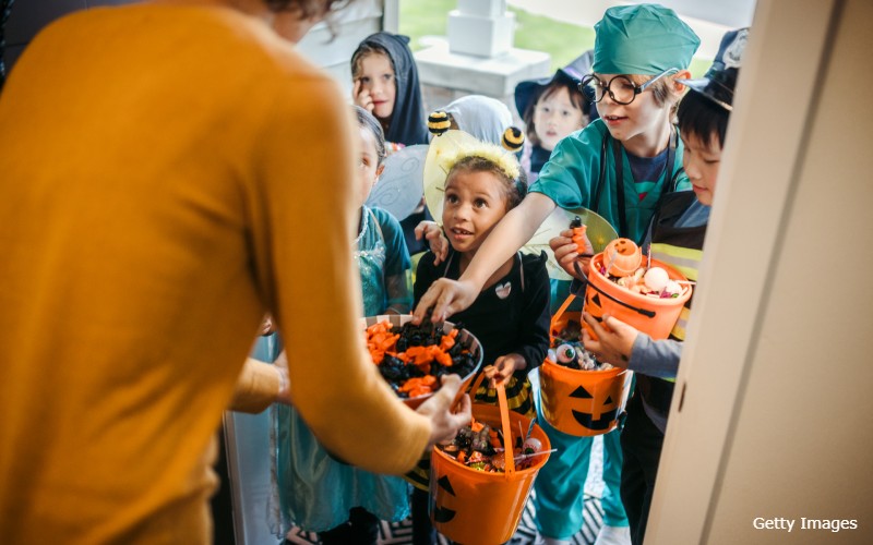How are Christians supposed to approach Halloween?