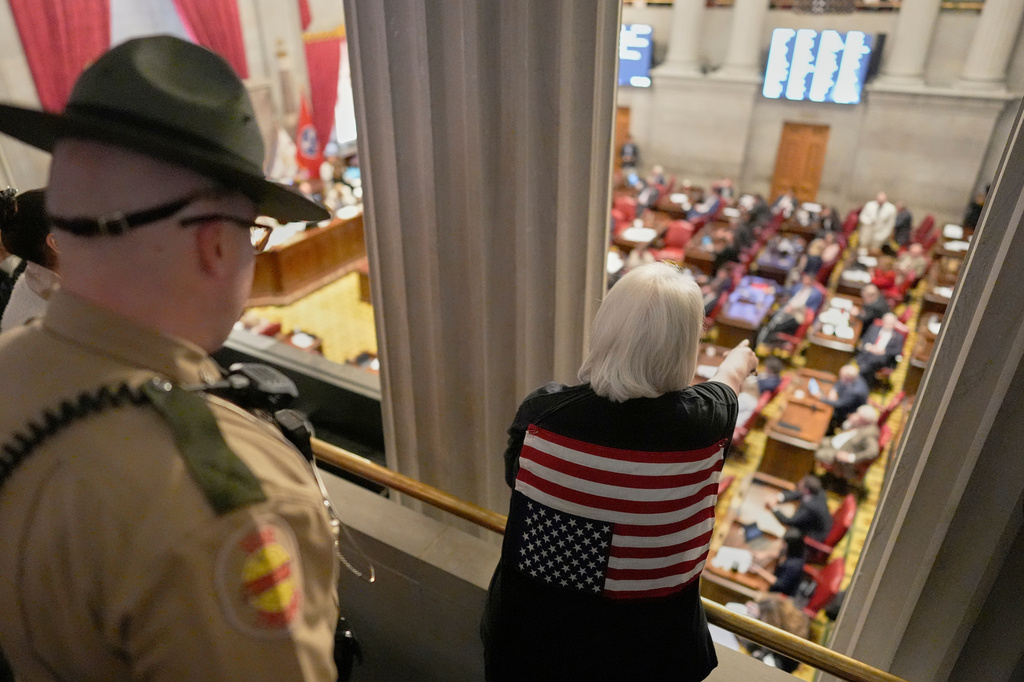 Tennessee lawmakers pass US House map nullifying a race-based district in Memphis